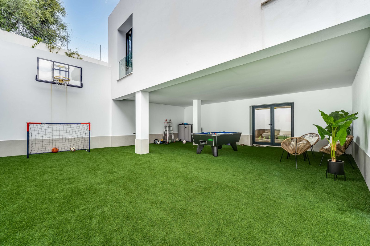 c2a0e0d146b05cb2d55c5ef3546509ee - 31