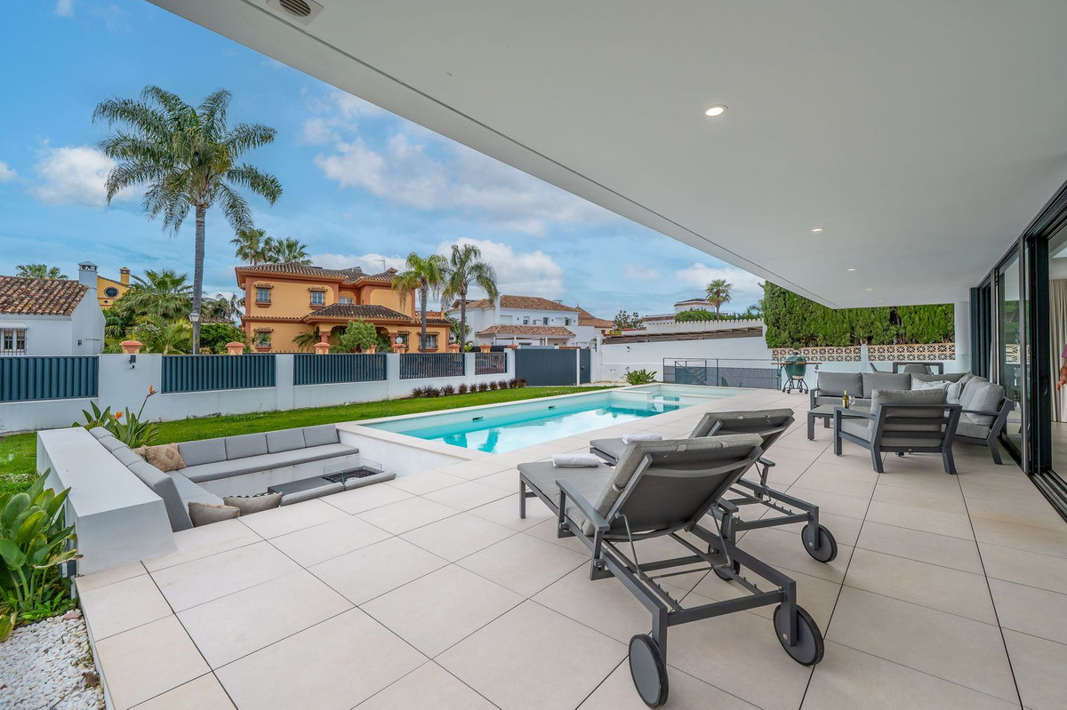 c2a0e0d146b05cb2d55c5ef3546509ee - 37