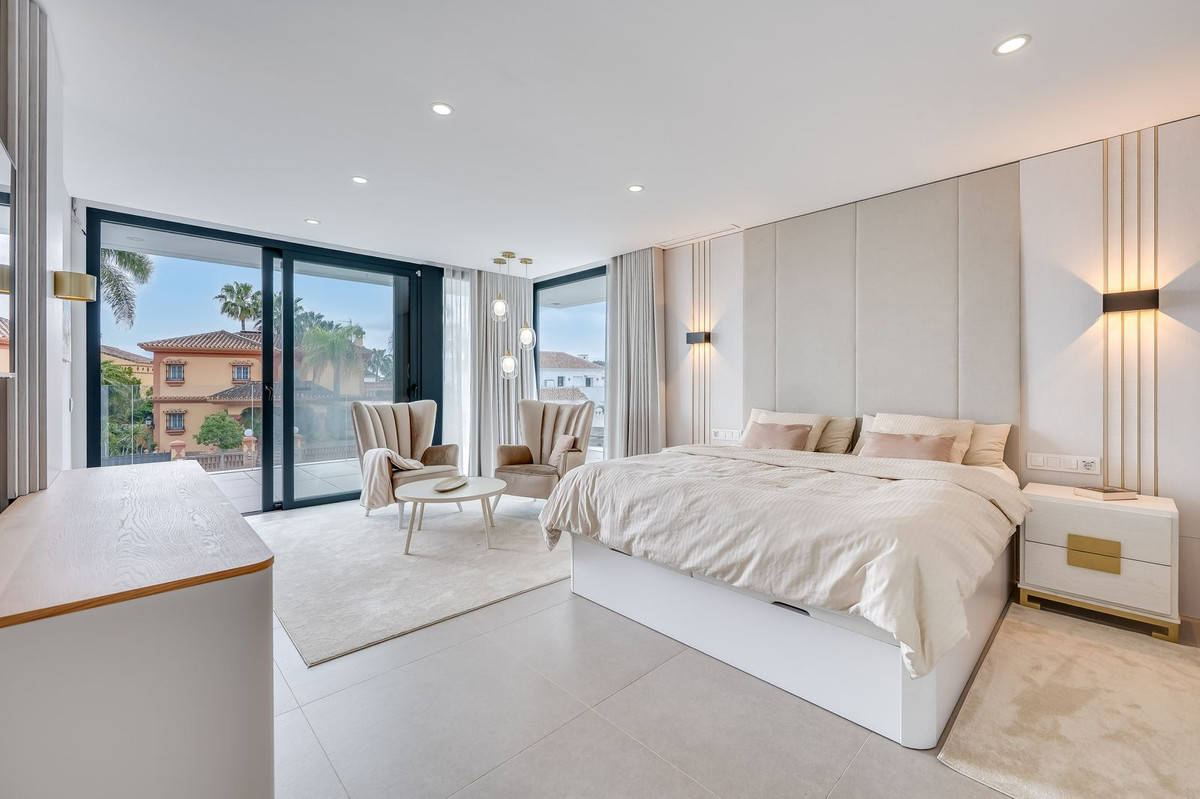 c2a0e0d146b05cb2d55c5ef3546509ee - 9