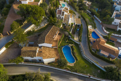 c34263f617177c2f340d36a7abadba4e - 13