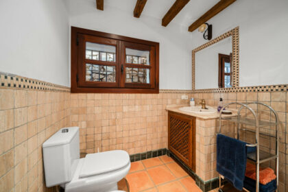 c34263f617177c2f340d36a7abadba4e - 26