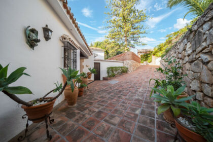 c34263f617177c2f340d36a7abadba4e - 33