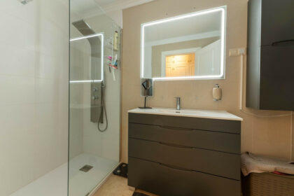 c34d6fde67b31f33798b8b223c460a5c - 13