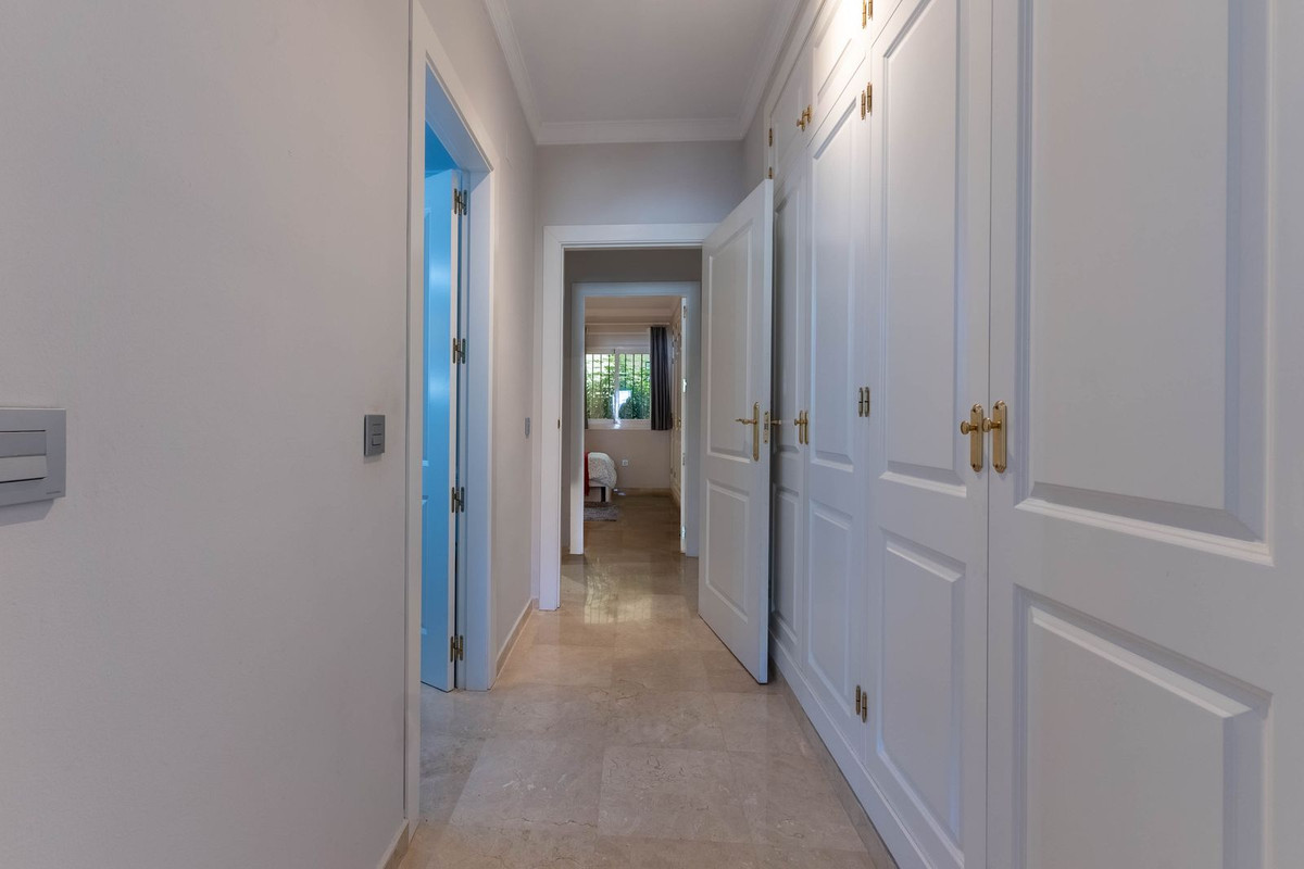 c34d6fde67b31f33798b8b223c460a5c - 17