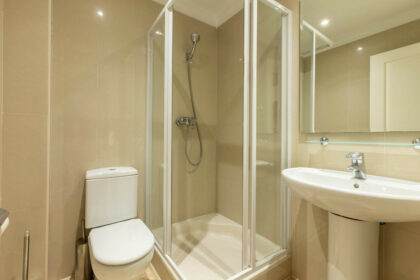 c34d6fde67b31f33798b8b223c460a5c - 19