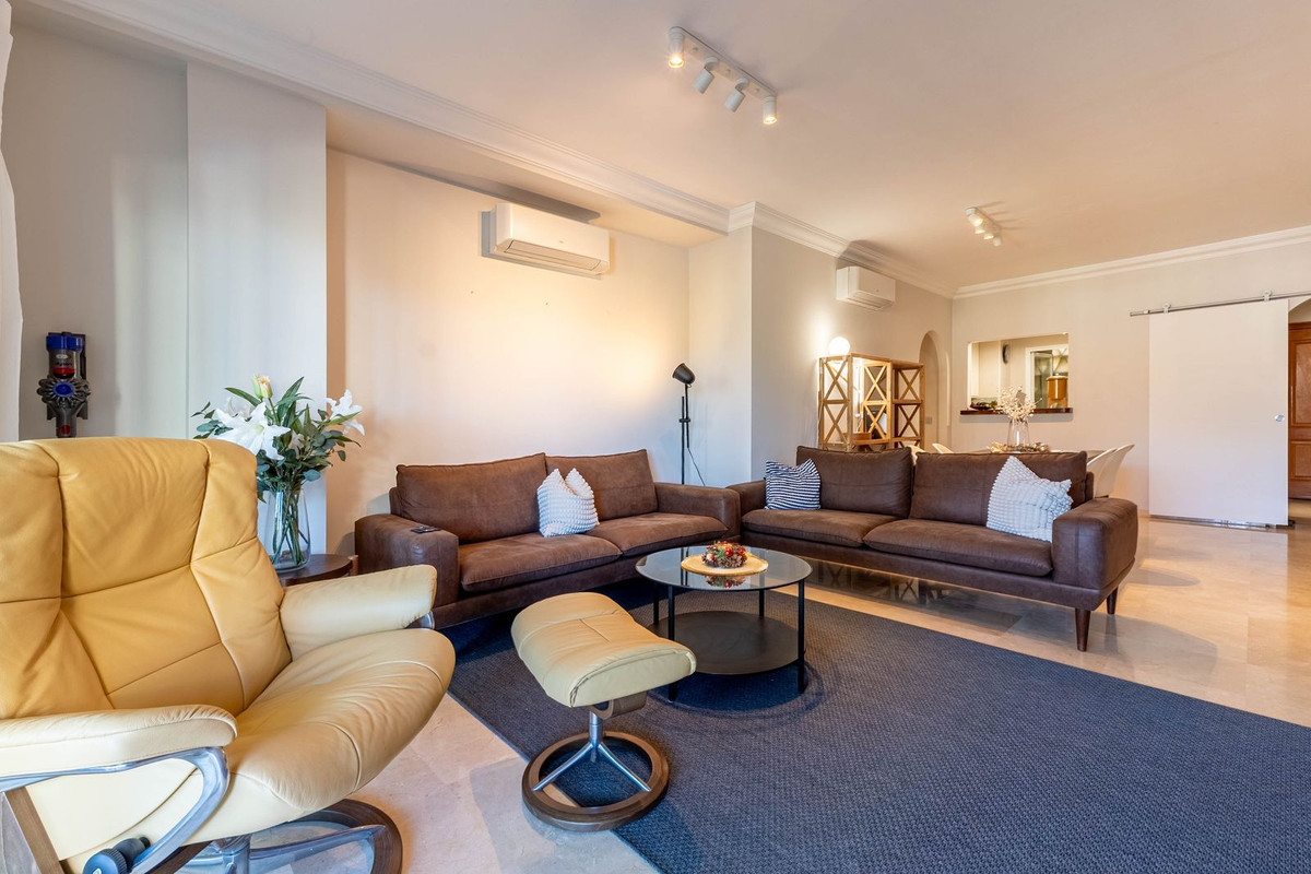 c34d6fde67b31f33798b8b223c460a5c - 7