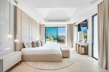 c4f7b53766443464c6820a3770b47bfa - 18