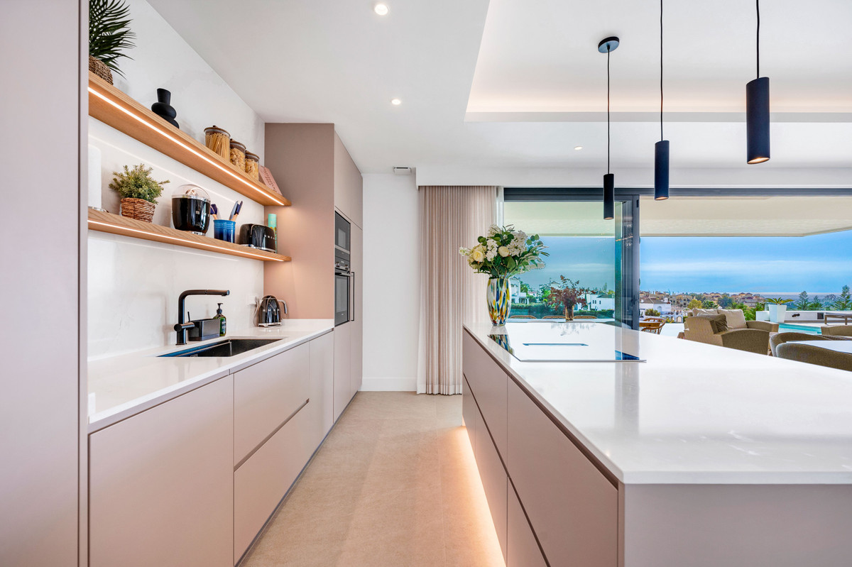 c4f7b53766443464c6820a3770b47bfa - 8