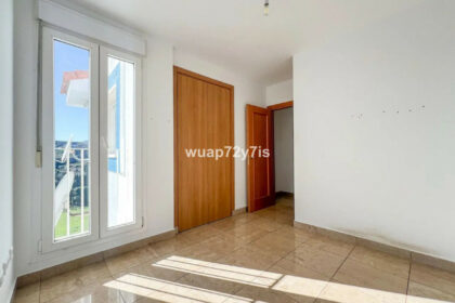 c4fe99ec8d2668fa1115e170c1be7f89 - 18