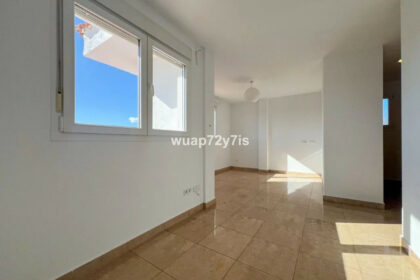 c4fe99ec8d2668fa1115e170c1be7f89 - 25