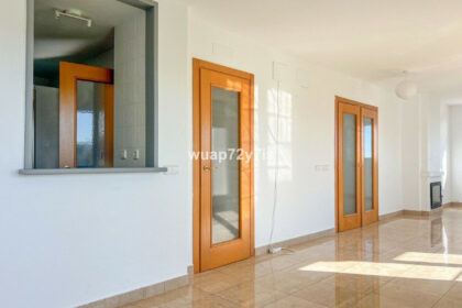 c4fe99ec8d2668fa1115e170c1be7f89 - 32