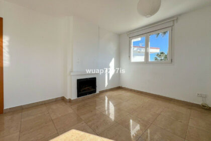 c4fe99ec8d2668fa1115e170c1be7f89 - 33