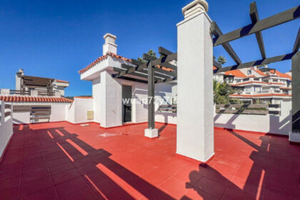 c4fe99ec8d2668fa1115e170c1be7f89 - 37