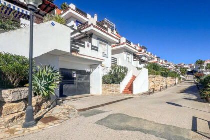 c4fe99ec8d2668fa1115e170c1be7f89 - 39