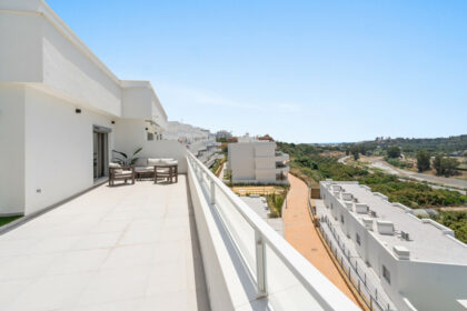 c572685b96cf925c52fc731c9bc74671 - 11