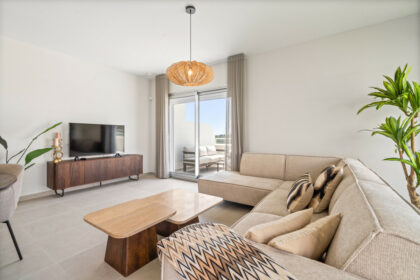 c572685b96cf925c52fc731c9bc74671 - 16