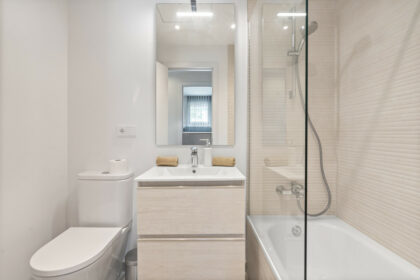 c572685b96cf925c52fc731c9bc74671 - 19