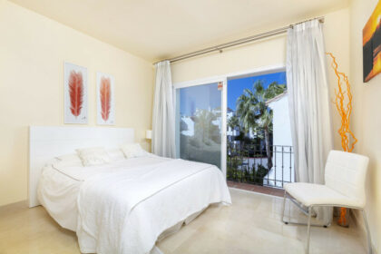 c5e6b8a736f072a337001820259cf5ab - 13