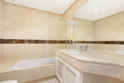 c5e6b8a736f072a337001820259cf5ab - 17