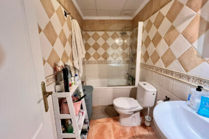 c67f6a57a7b155ce6e258f2e56f8dffc - 15