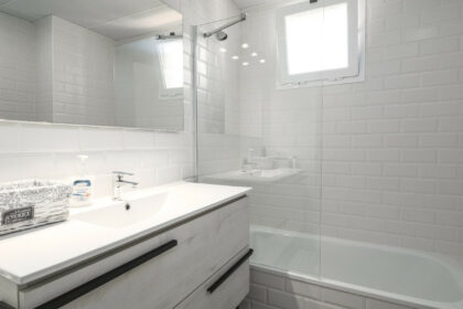 c6f6052861a0ec4d2f389cba67ad59d6 - 14