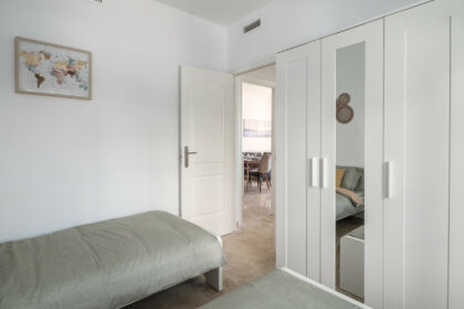 c6f6052861a0ec4d2f389cba67ad59d6 - 20