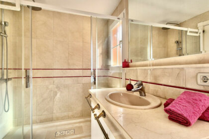 c81f517dbb2f0ecebd8ec2fd6c727ab7 - 16