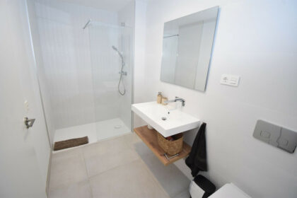 c8ed4e79b4a7fbf7532e69df3e546b21 - 13