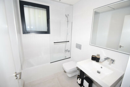 c8ed4e79b4a7fbf7532e69df3e546b21 - 15