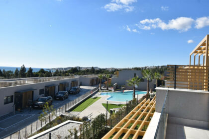 c8ed4e79b4a7fbf7532e69df3e546b21 - 4