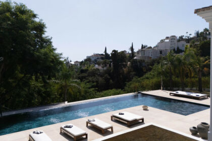 c90842b119c8905887223c4b3d0a43e4 - 10