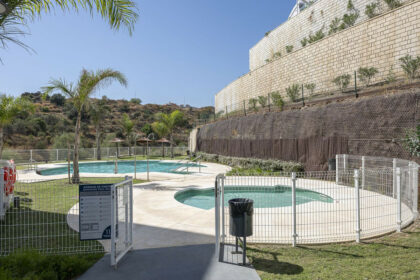 c92d2f8e7163141b0cd29e021455499c - 3