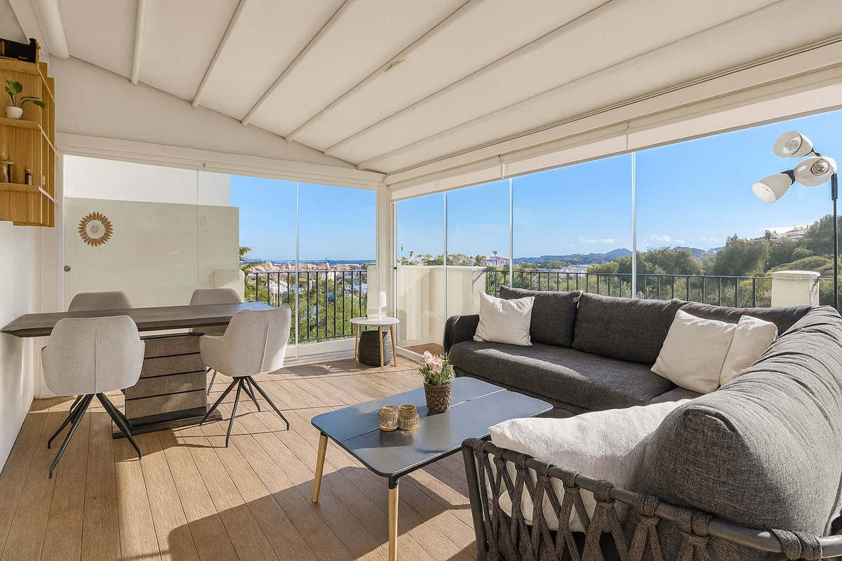 ca6167577b4db5e9d7aebb8aa72d03b1 - 1