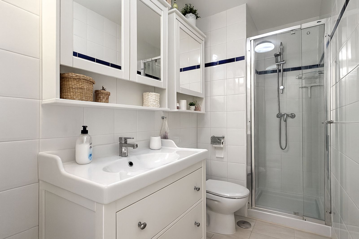 ca6167577b4db5e9d7aebb8aa72d03b1 - 10