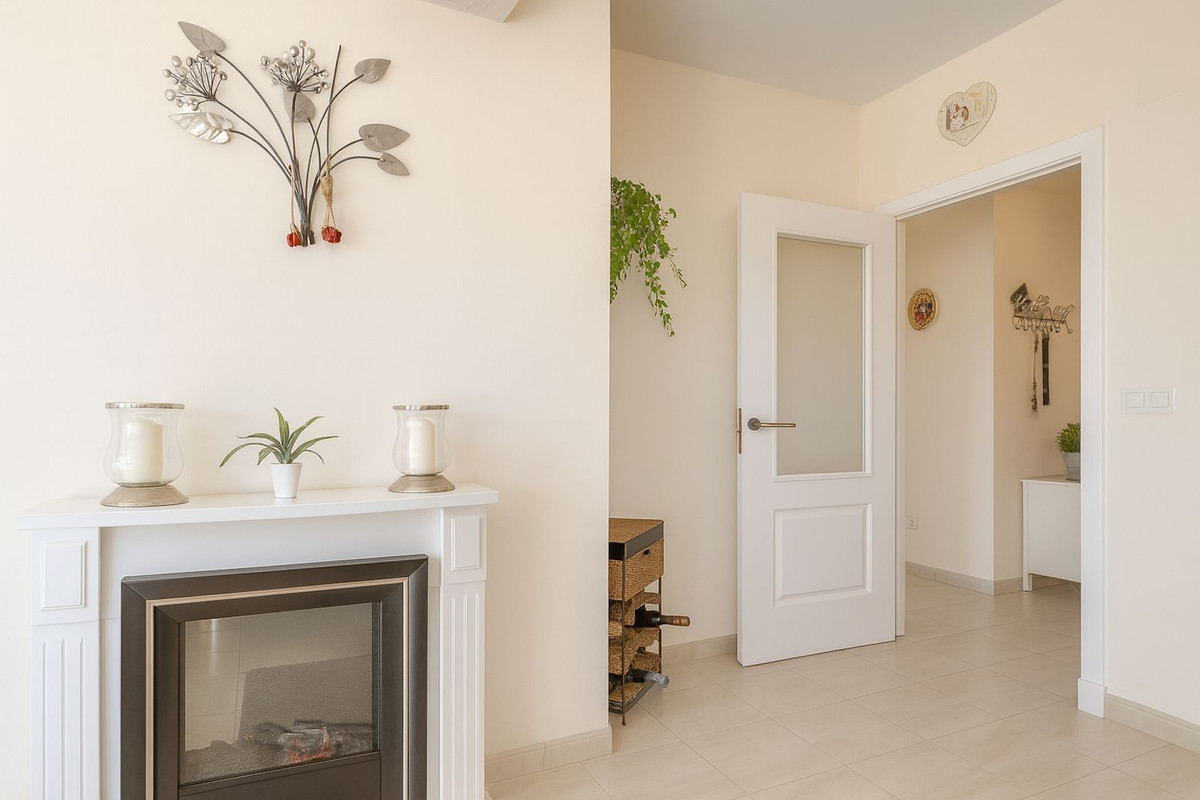 ca6167577b4db5e9d7aebb8aa72d03b1 - 18