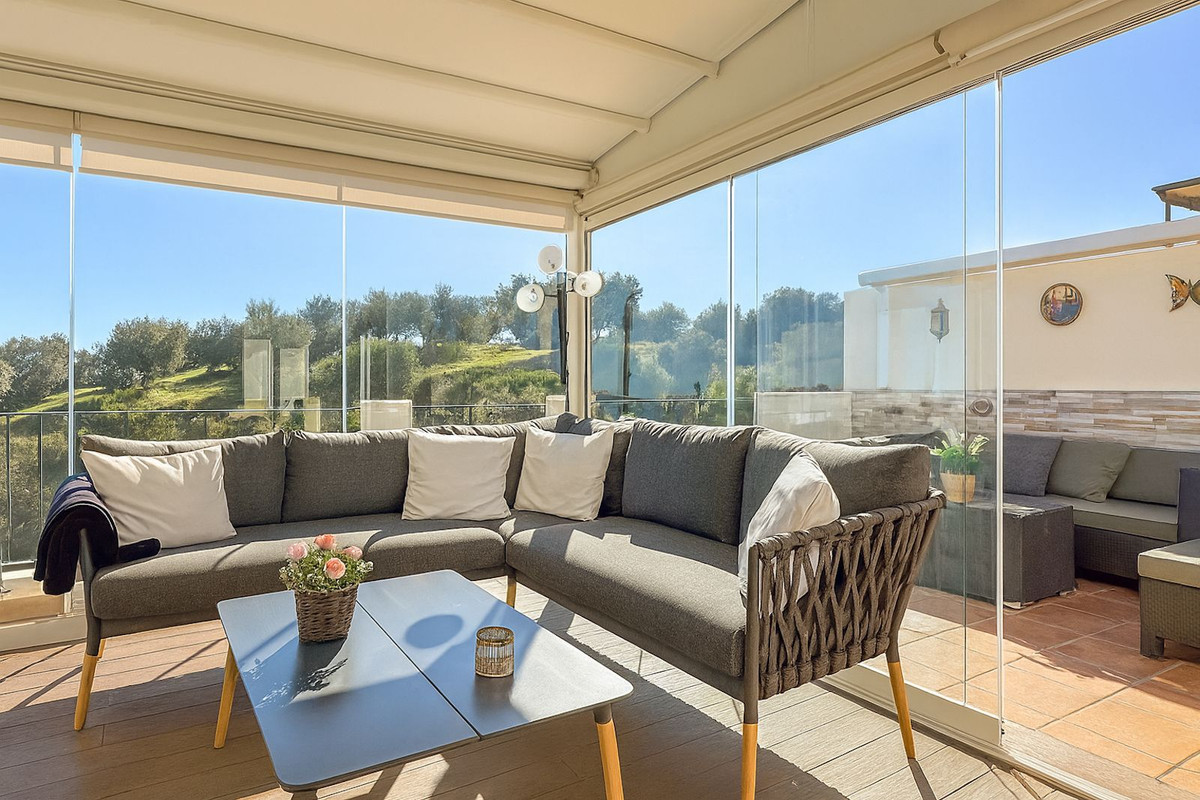 ca6167577b4db5e9d7aebb8aa72d03b1 - 27