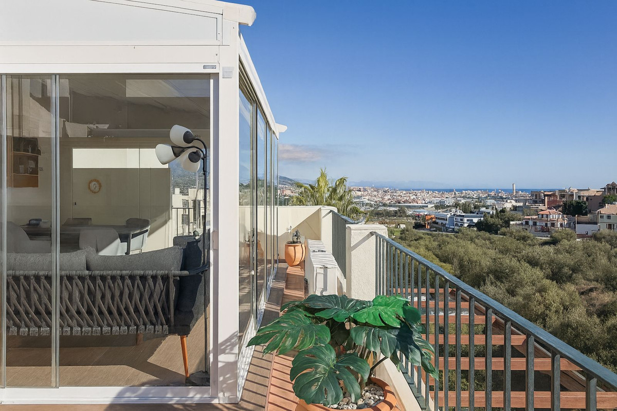 ca6167577b4db5e9d7aebb8aa72d03b1 - 31