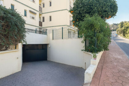 ca6167577b4db5e9d7aebb8aa72d03b1 - 42