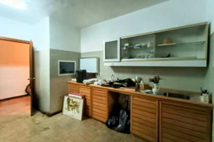 cb9371d04c2a9fa44297255eae9b7ac5 - 27