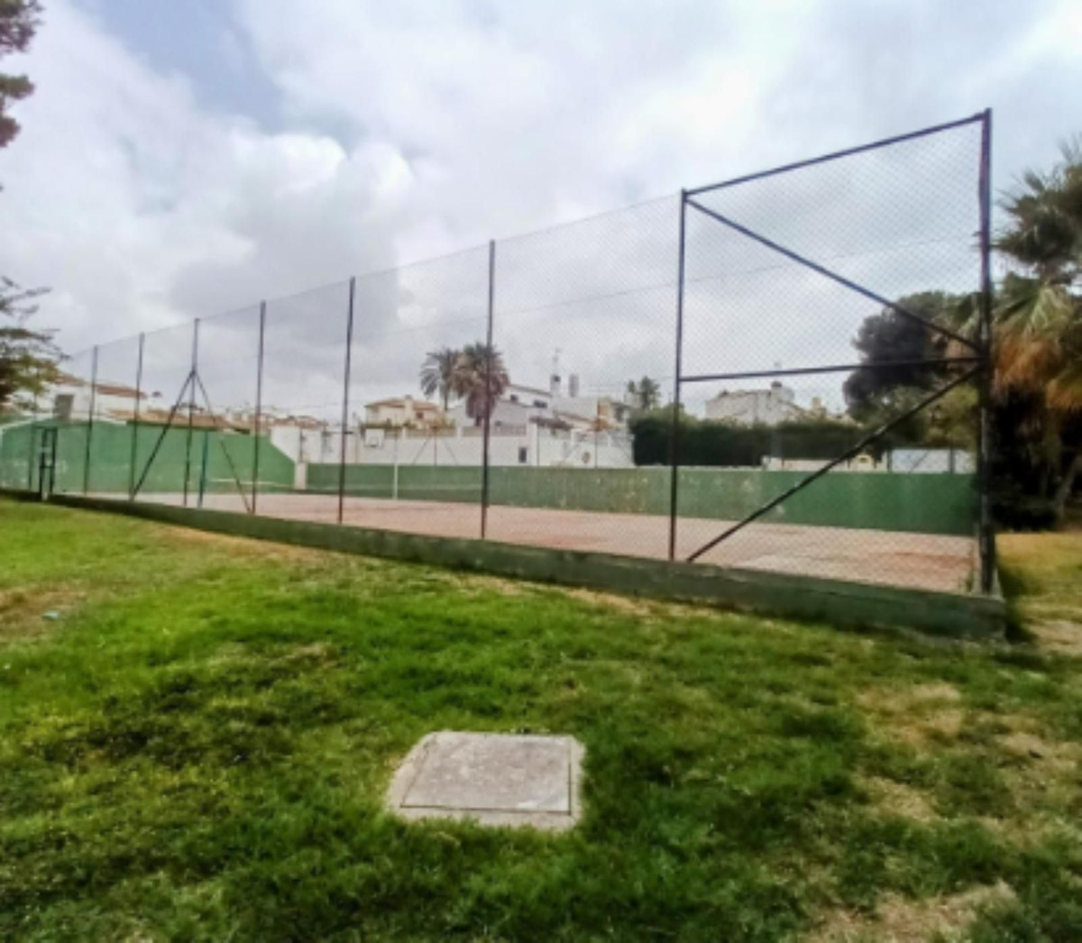 ccd518b5828943f13f83620d084b34b2 - 20