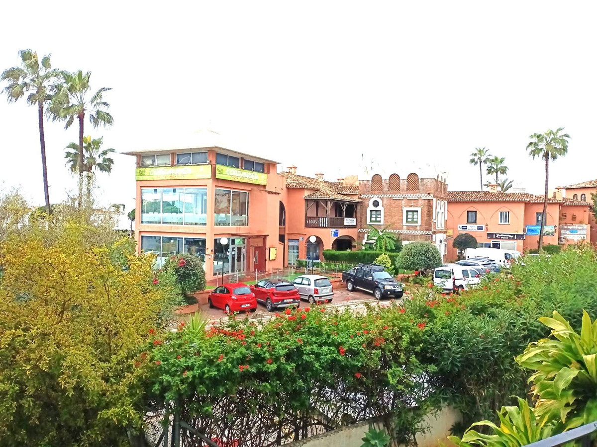 ccd518b5828943f13f83620d084b34b2 - 26