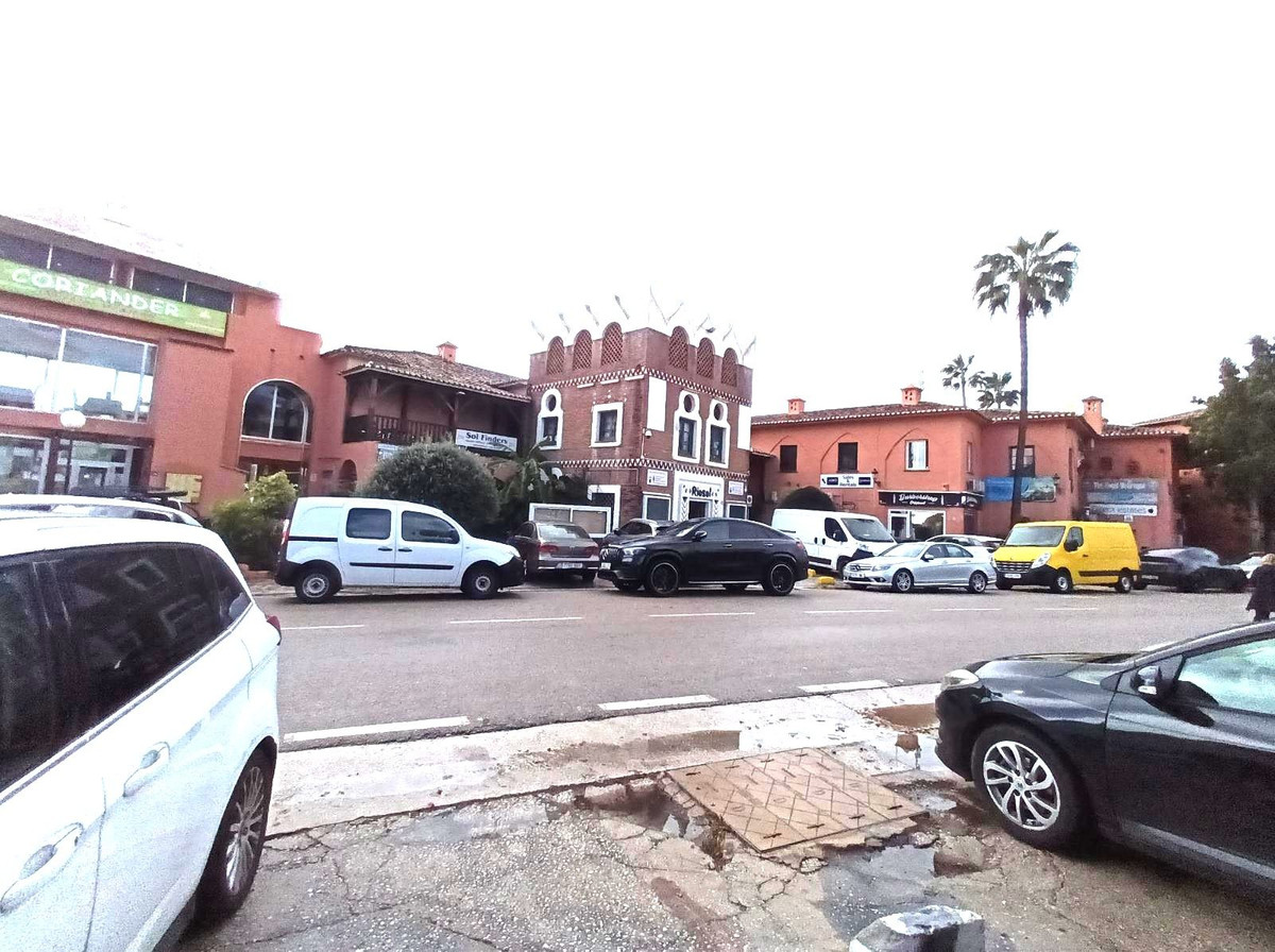 ccd518b5828943f13f83620d084b34b2 - 27