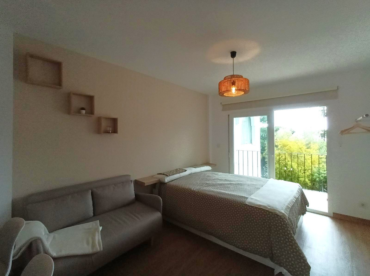 ccd518b5828943f13f83620d084b34b2 - 6