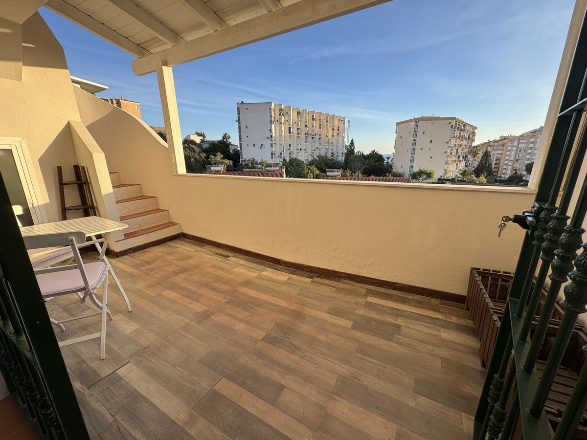 ccfe26a907e36e306b21acec084aa3af - 10