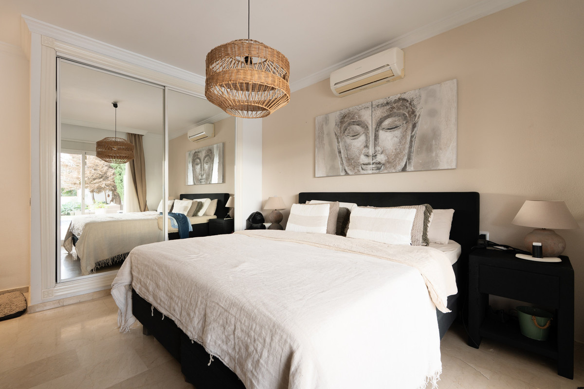 d0150756d732a36976a175043295c01b - 17