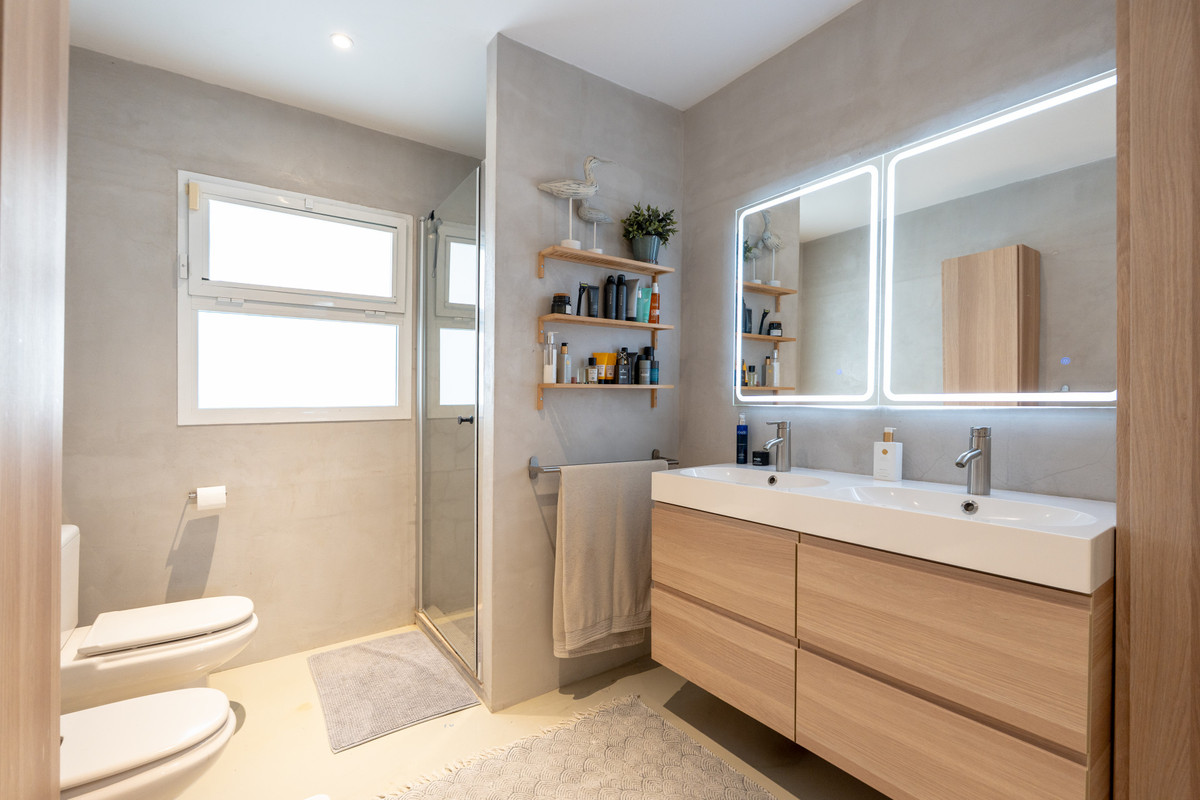 d0150756d732a36976a175043295c01b - 19