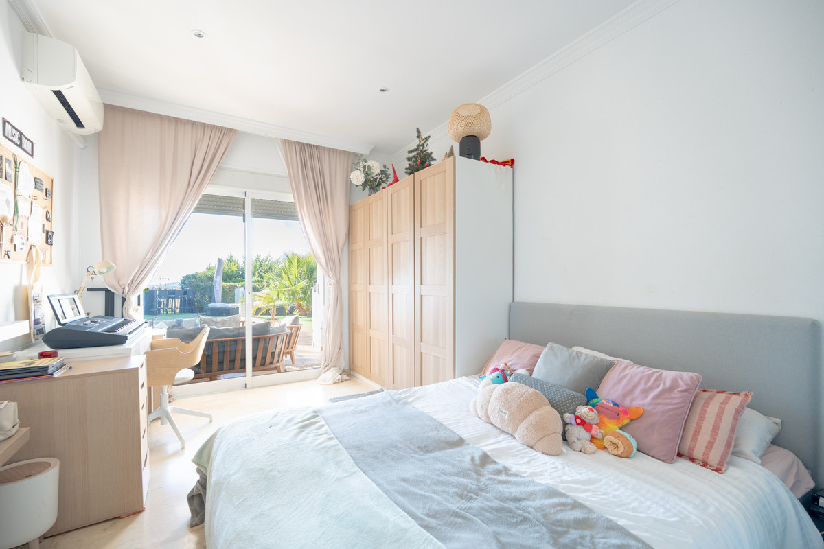 d0150756d732a36976a175043295c01b - 21