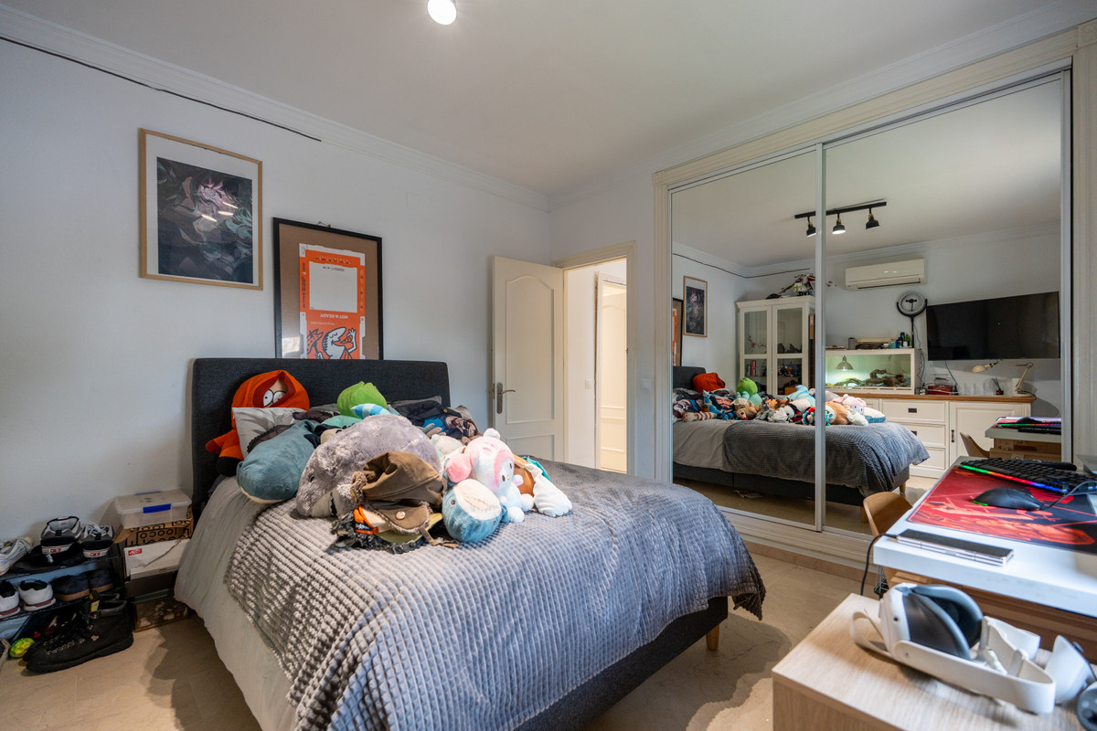 d0150756d732a36976a175043295c01b - 27