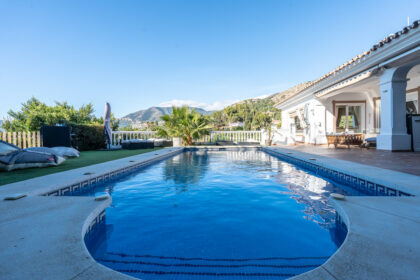 d0150756d732a36976a175043295c01b - 3