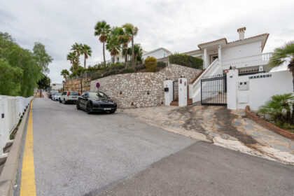 d0150756d732a36976a175043295c01b - 36